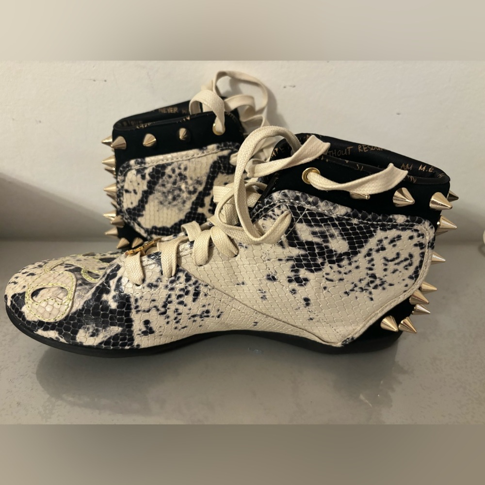 Melody Eshani Reebok sneakers